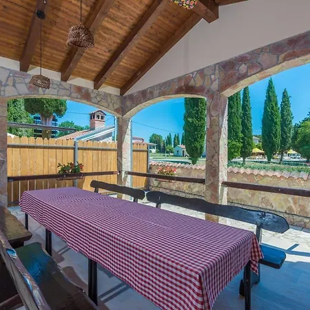 Casa Oliva In *