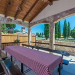 Casa Oliva In *